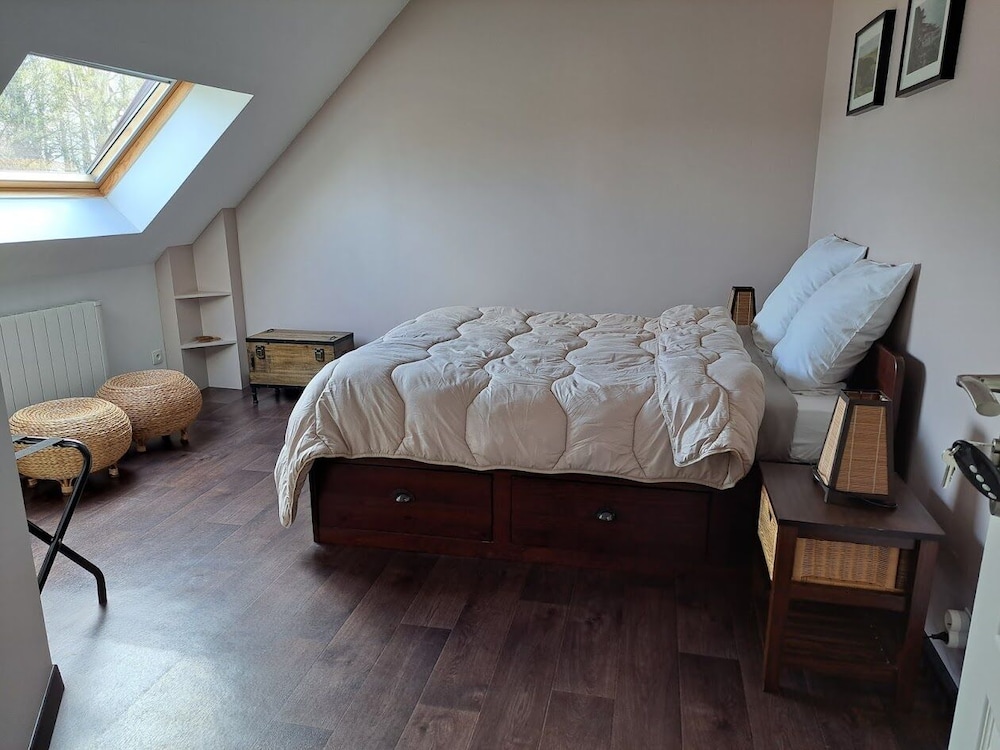 Double Room (Côté Clos)