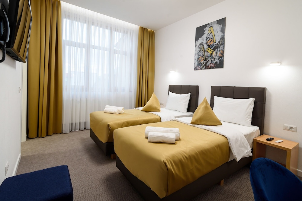 Standard Twin Room, Bathtub