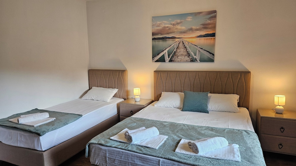 Comfort Triple Room, Garden View