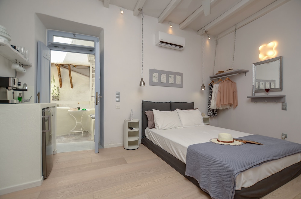 Suite, 1 Bedroom (Petite Home) photo 3