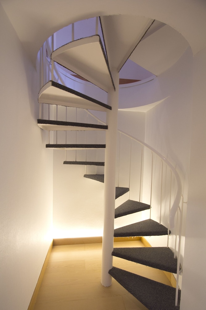 Apartment (4A) - Photo 5