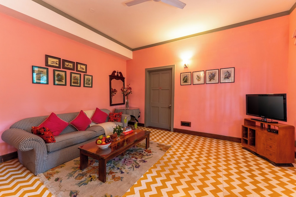 Room, 2 Bedrooms (Jasmine)