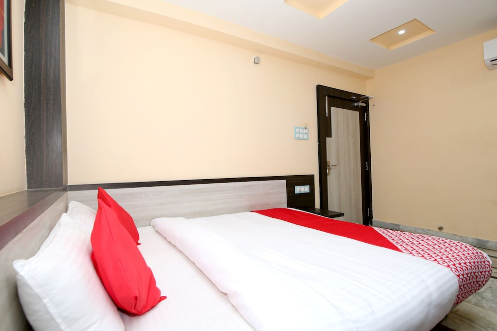 Deluxe Double Or Twin Room, 1 King Bed photo 3