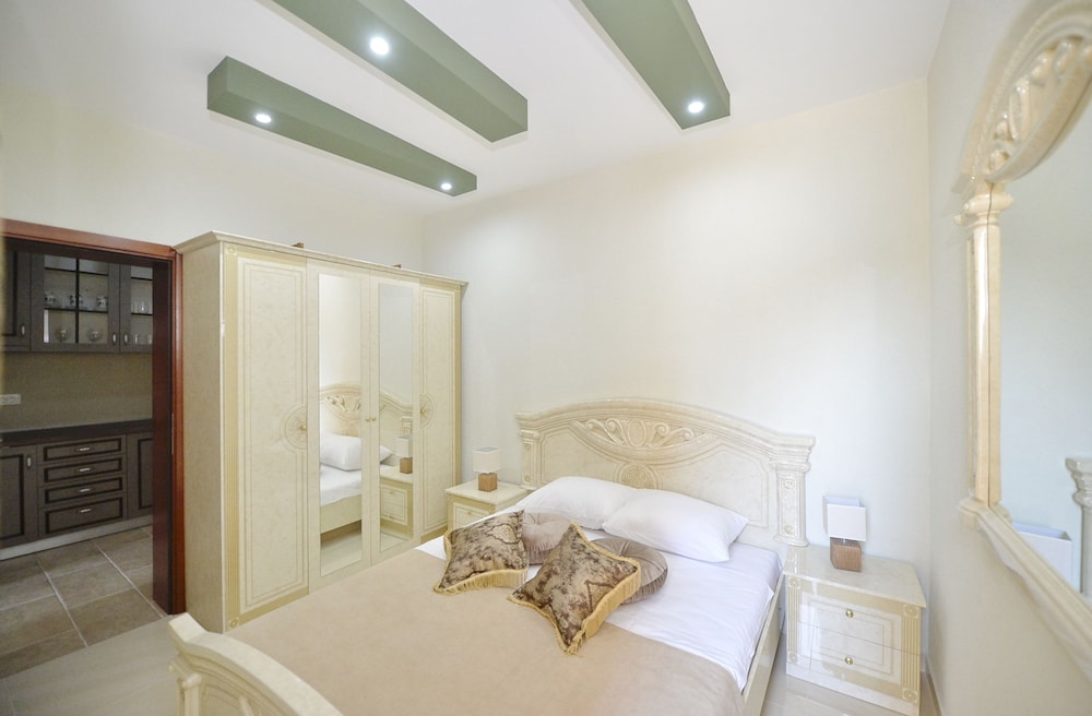 Luxury Apartment, 1 King Bed With Sofa Bed, Sea View