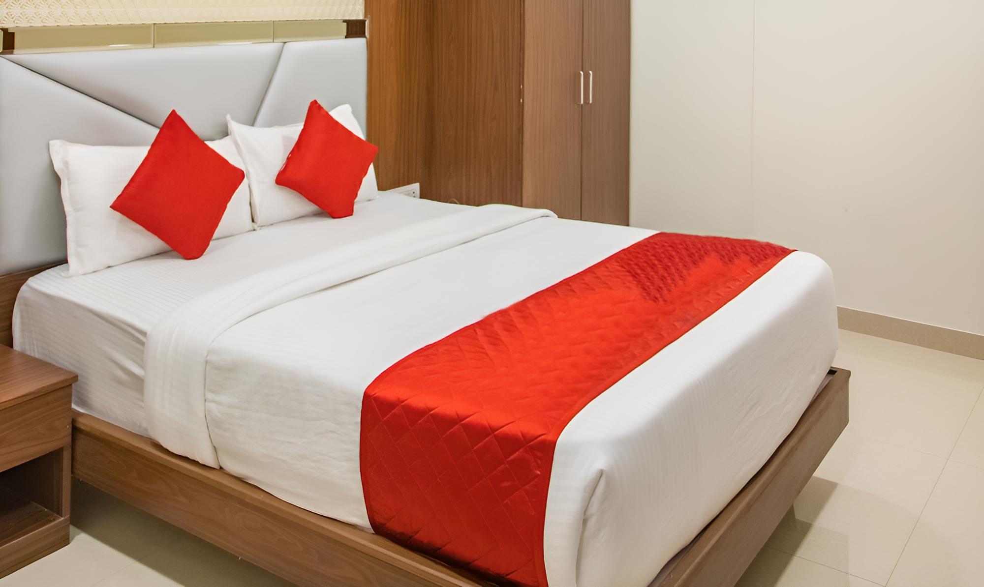 Deluxe Room - Photo 6