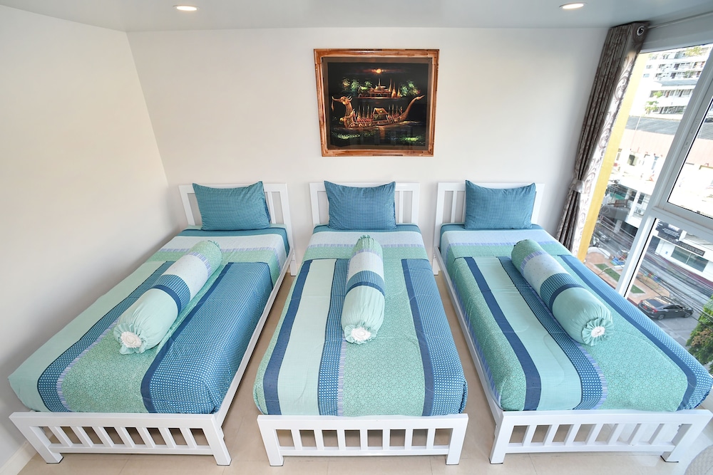 Superior Triple Room photo 3