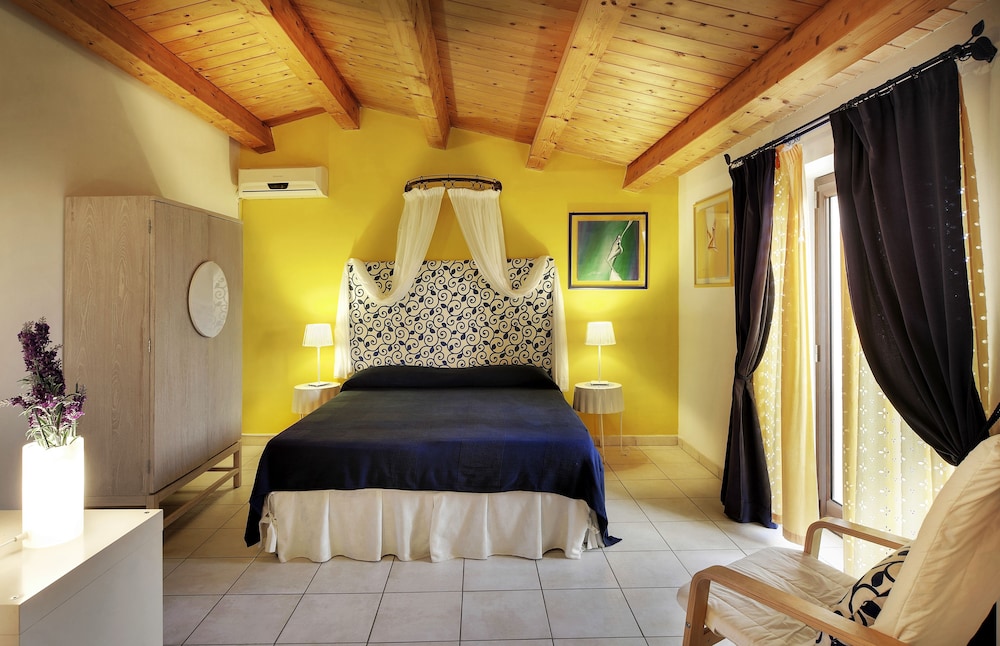 Room photo 3