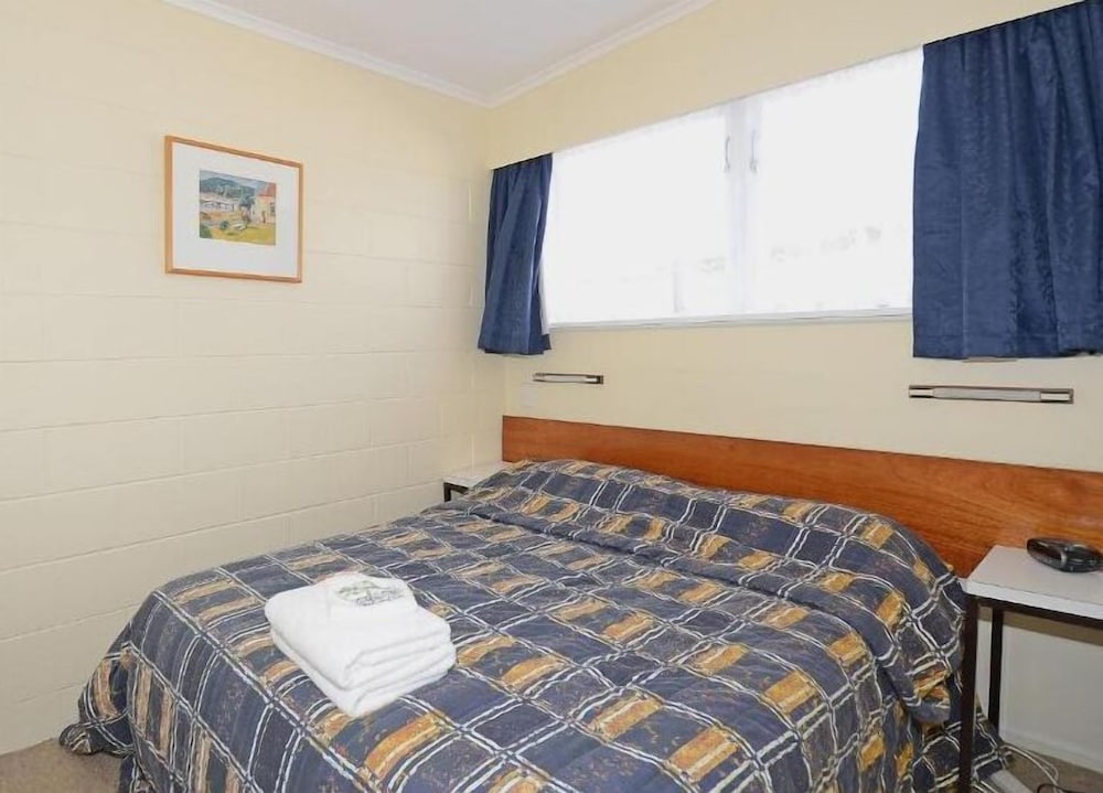 Standard Room, 1 Bedroom (Unit 14 - Refurbished) photo 3