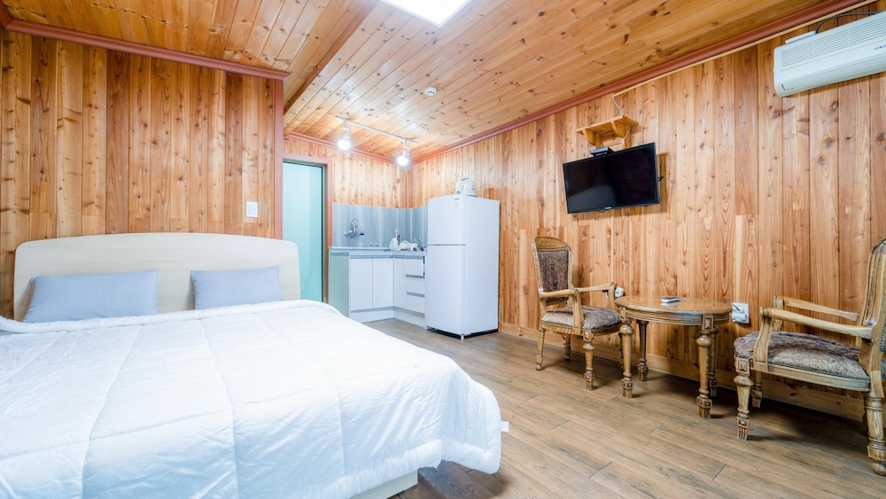 Basic Room, 1 Bedroom (gureum)