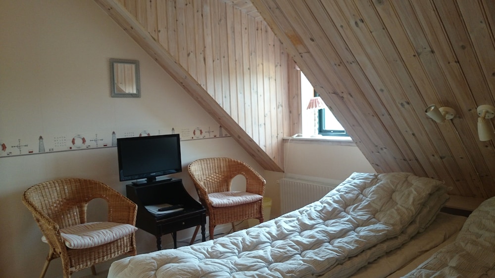 Basic Room, Non Smoking photo 3