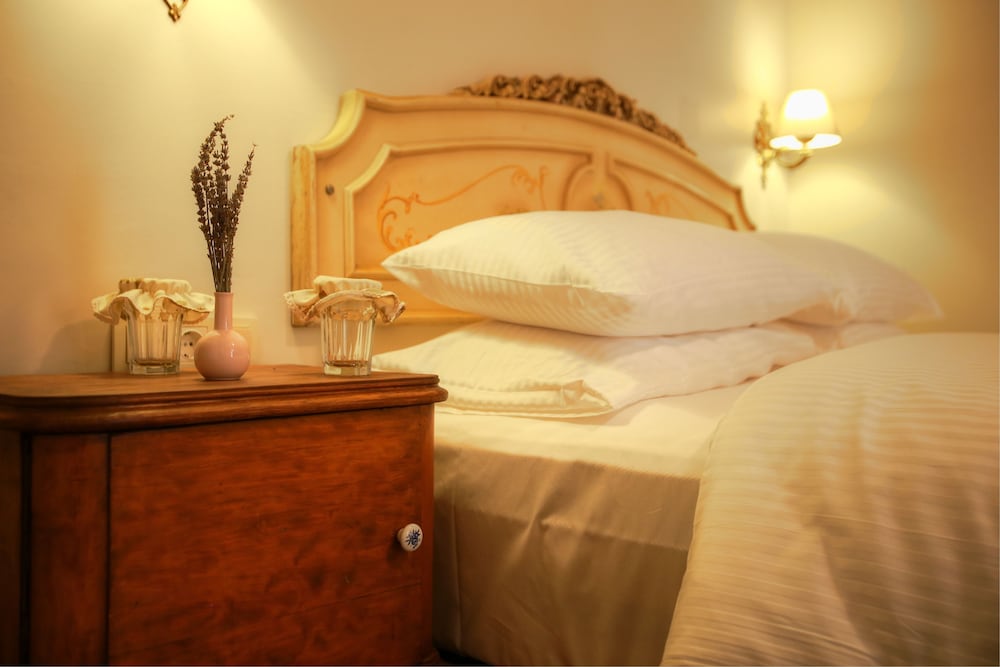 Deluxe Double Room, City View photo 3