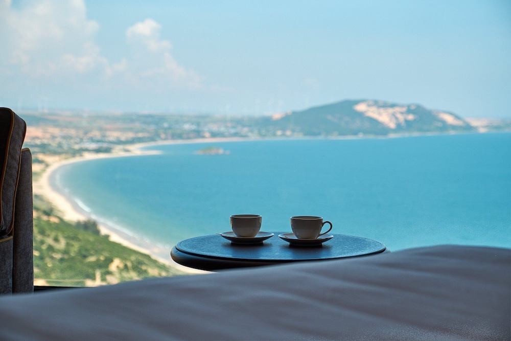 Premium Triple Room, Multiple Beds, Resort View, Sea Facing photo 2