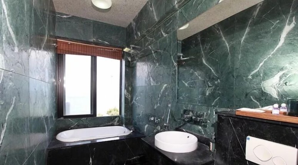 Japanese Style Double Room With Ocean View photo 3