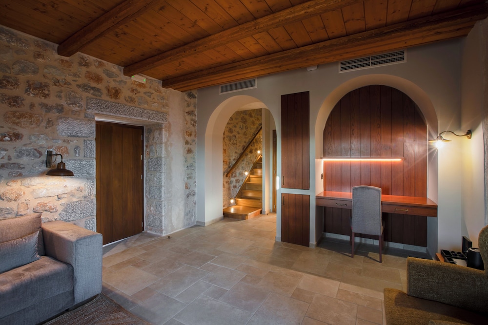 Anemos Tower Suite photo 1