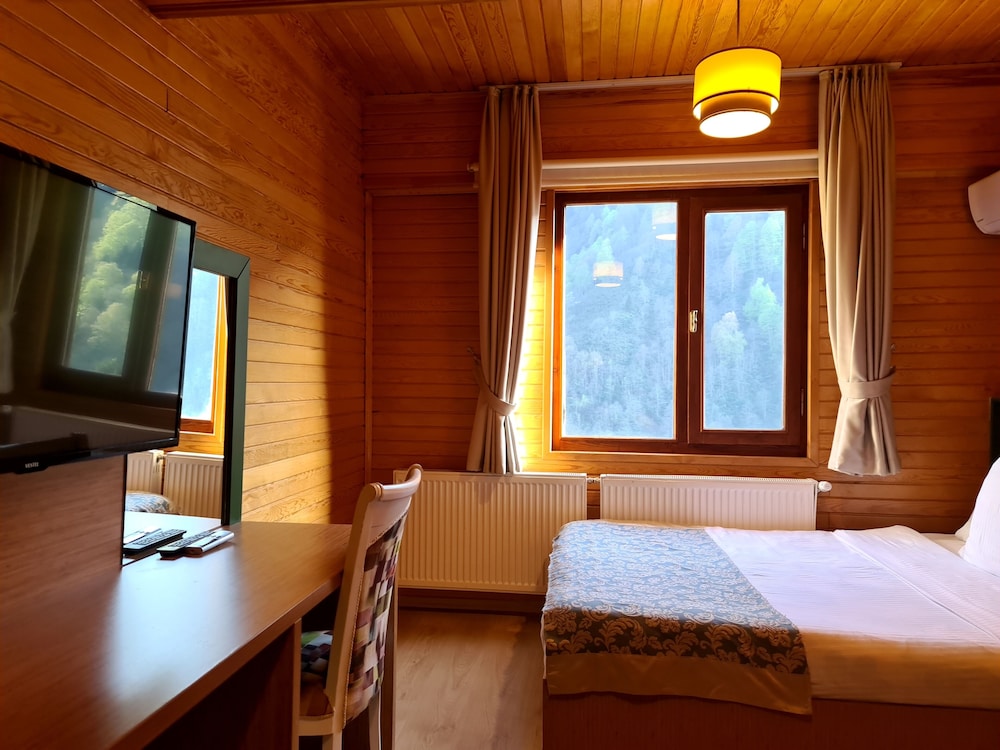 Standard Double or Twin Room, 1 Double Bed, Valley View