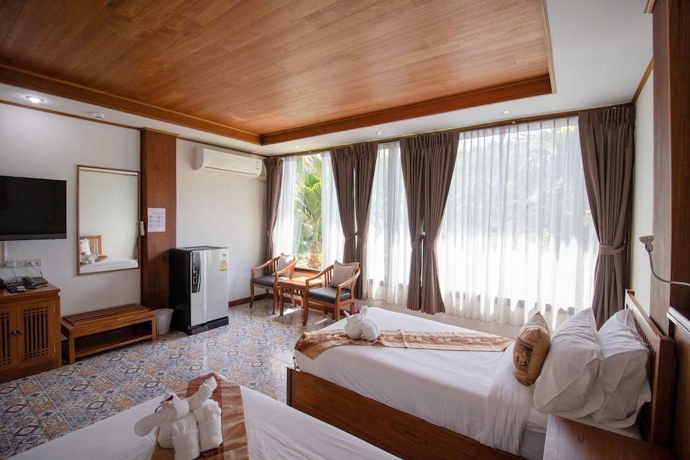 Deluxe Twin Room photo 2