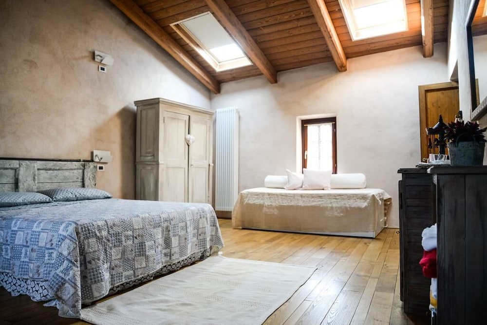 Traditional Apartment