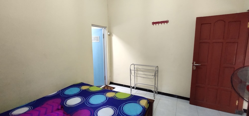 Mixed Dormitory