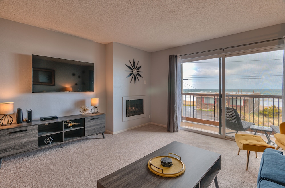 Superior Condo, Fireplace, Ocean View