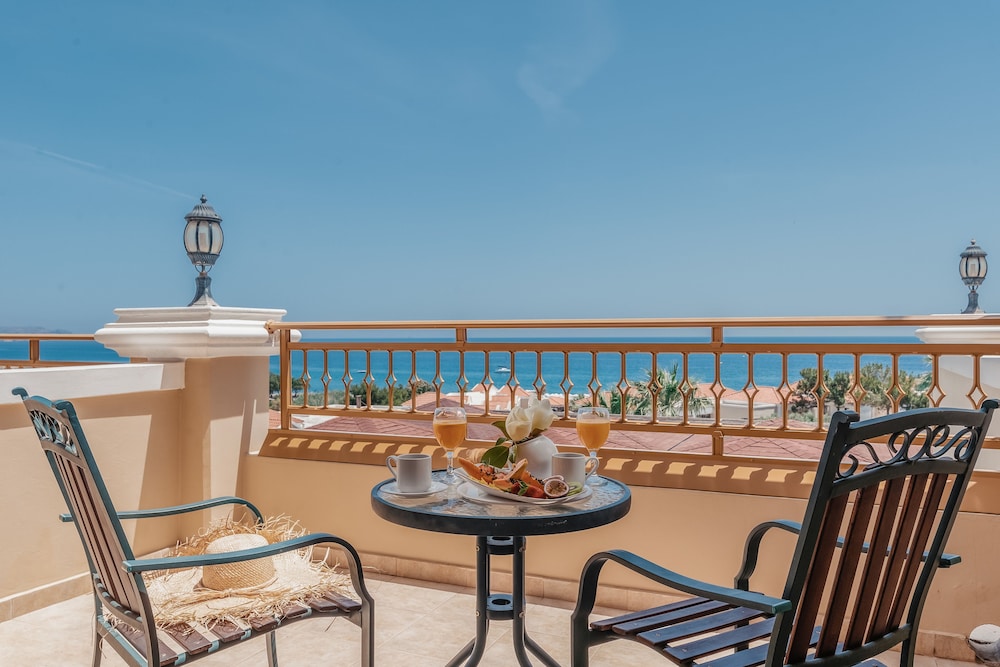 Family Room, Sea View