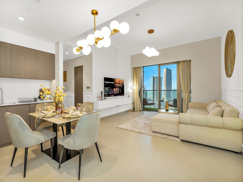 Premier Apartment, Balcony, Lake View photo 1