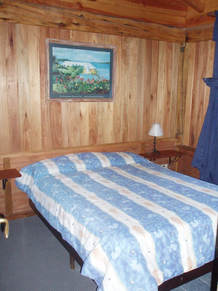 Cabin photo 2