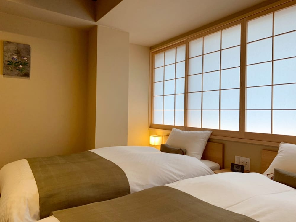 Moderate Twin Room with Tatami photo 3
