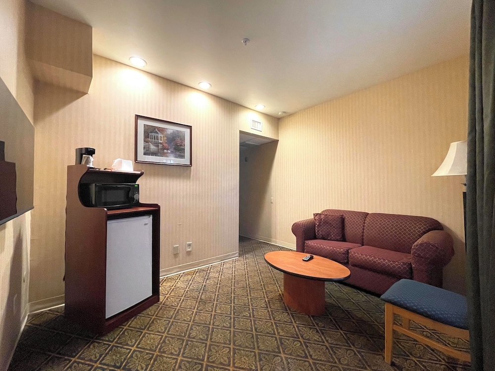 Standard Double Suite - Photo 3