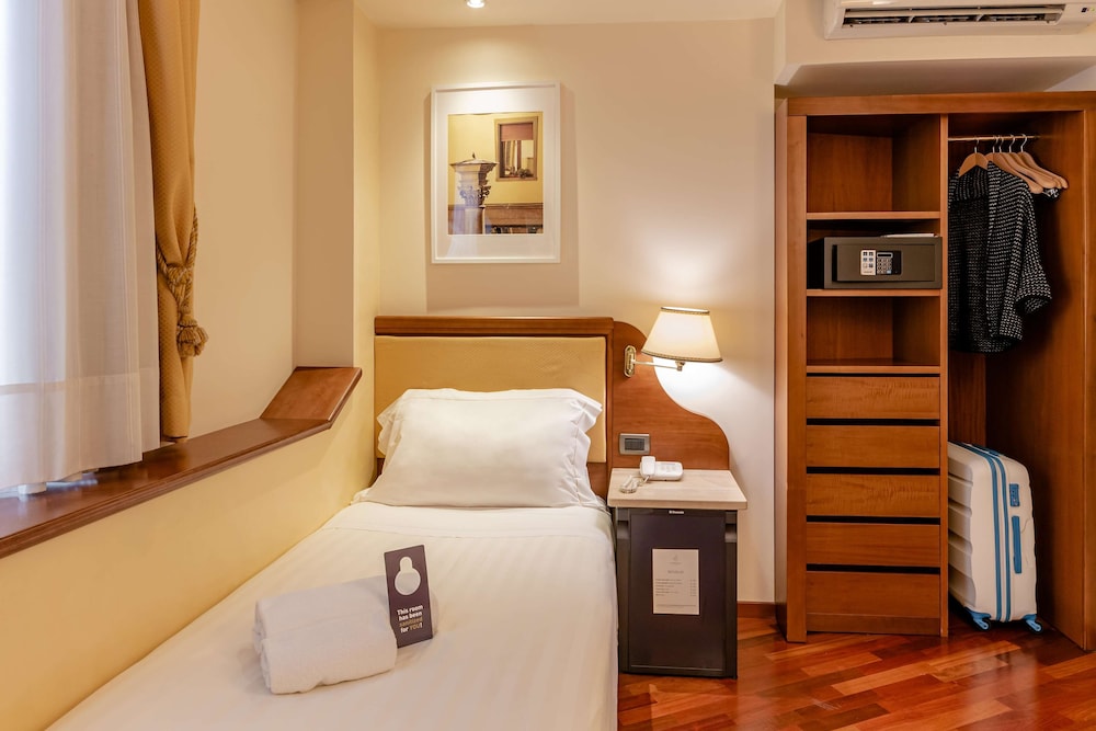 Standard Single Room photo 3