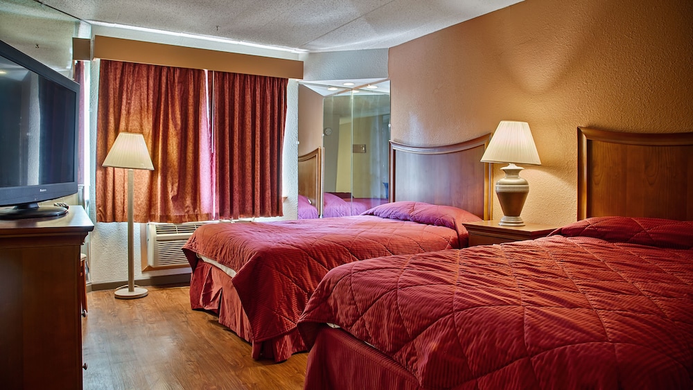 Room, 2 Double Beds, Smoking photo 1