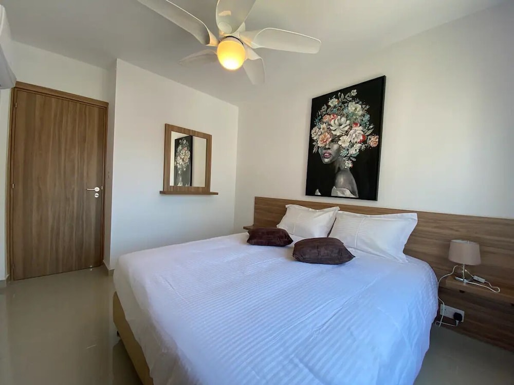 One Bedroom Apartment Suite 307 photo 3