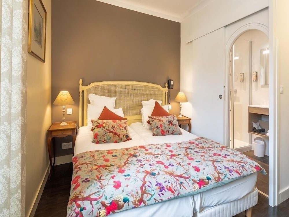 Standard Twin Room, 2 Twin Beds photo 2