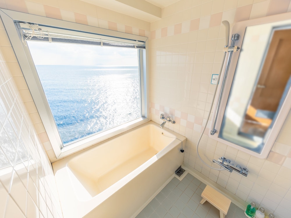 Superior Suite - Photo 2