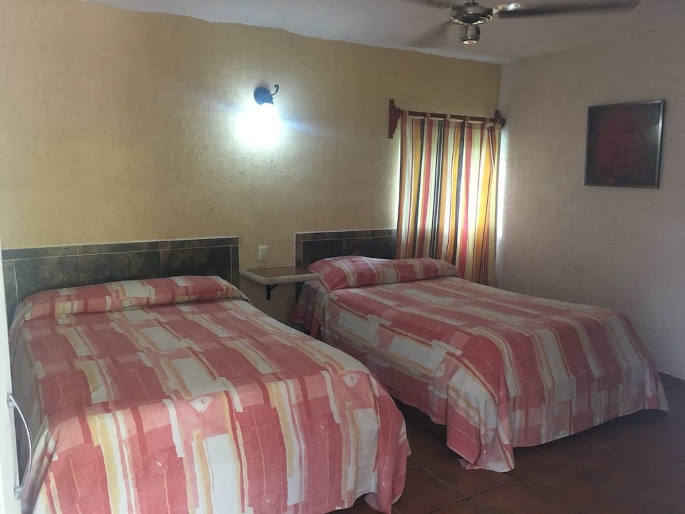 Basic Room, 2 Double Beds