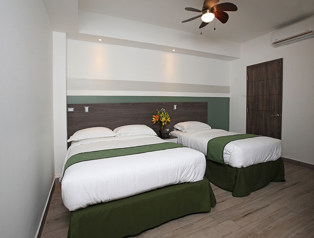 Deluxe Triple Room photo 1