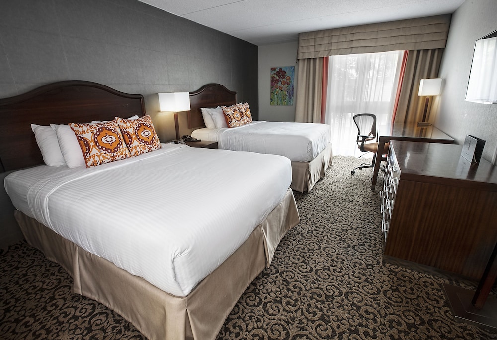 Superior Room, 2 Queen Beds - Courtyard Interior - Photo 1