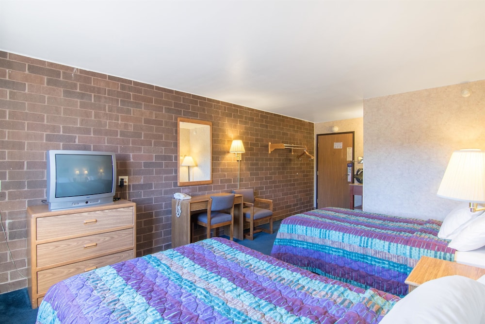 Standard Room, 2 Double Beds, Non Smoking - Photo 3