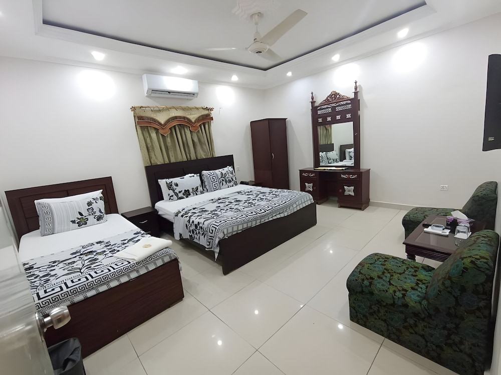 Triple Room, City View