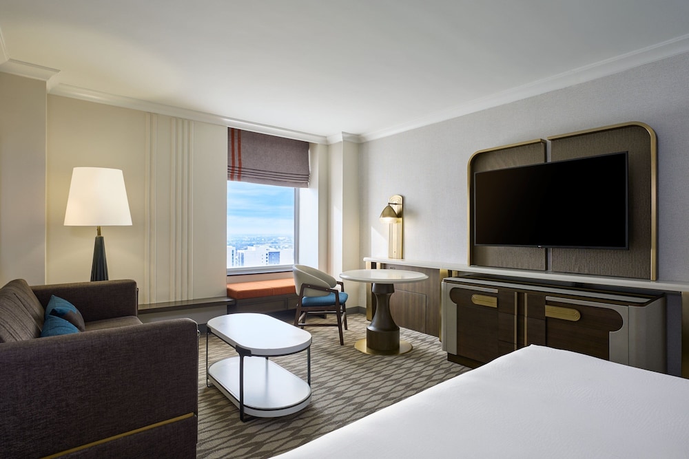 Executive Lounge Room, 1 King Bed, Non Smoking (High Floor, Lounge Access) - Photo 5