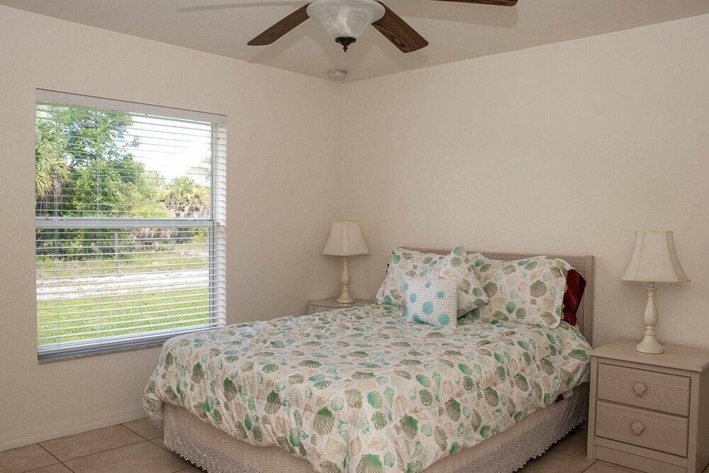 Condo, 2 Bedrooms photo 2