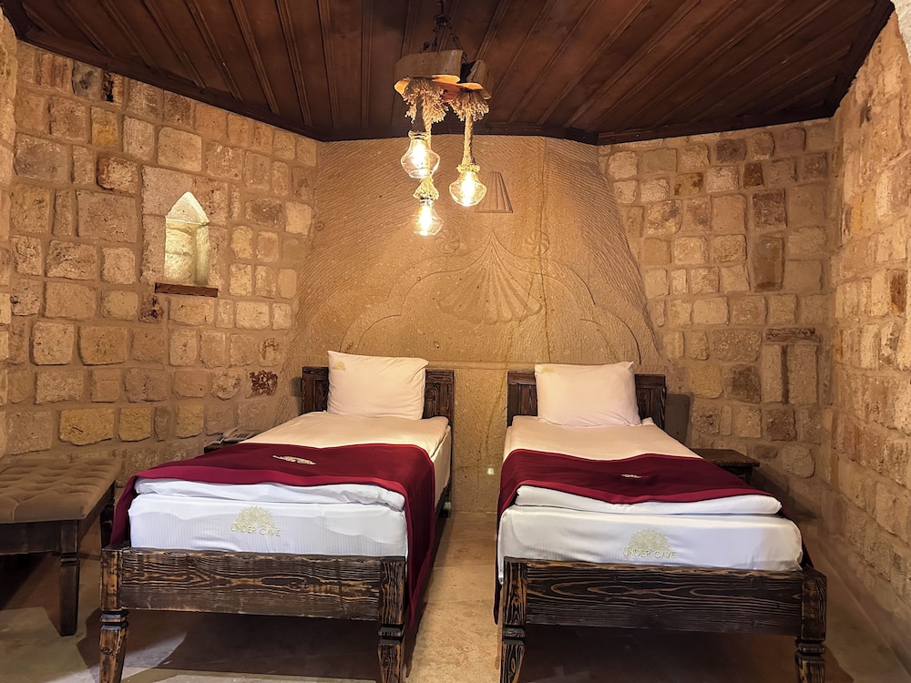 Standard Triple Room - Photo 8
