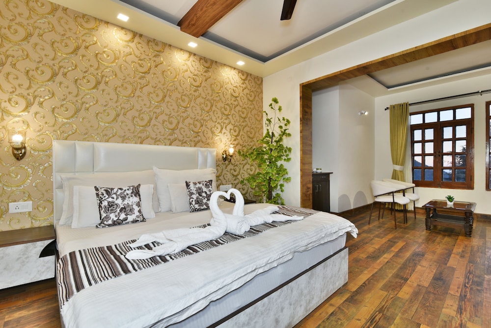 Deluxe Room - Photo 10