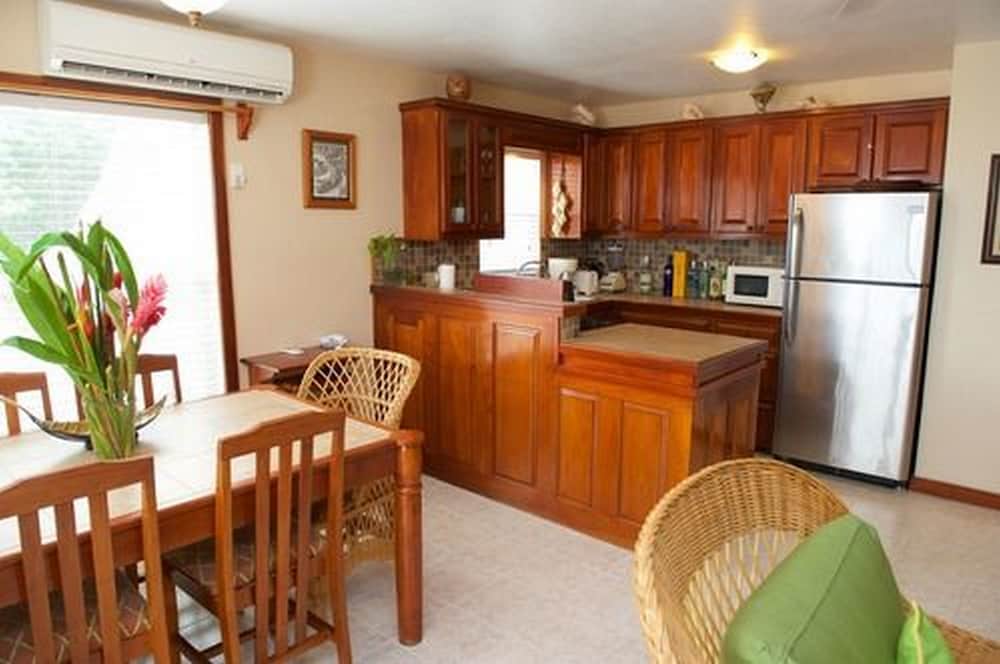 Suite, 2 Bedrooms, Oceanfront thumbnail 5