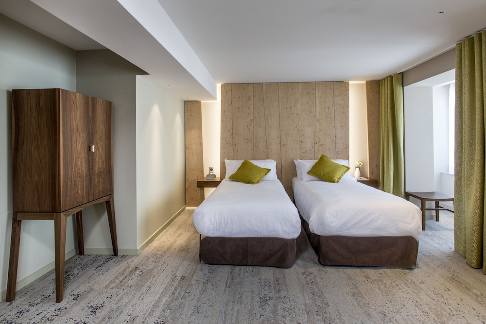 Comfort Room photo 2