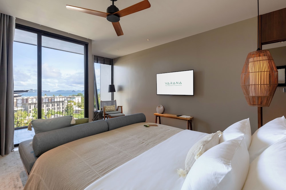 Luxe Plus Ocean View King - Photo 3