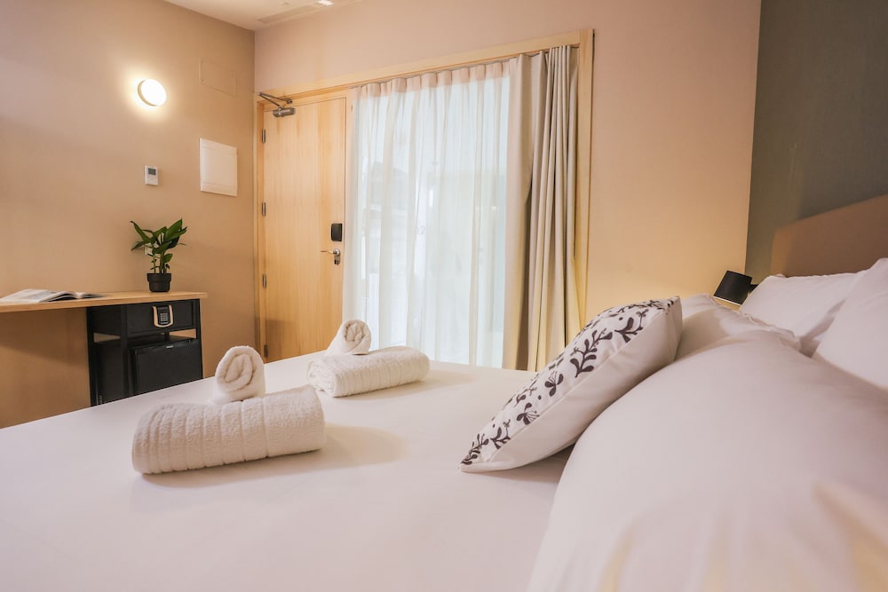 Club Double Room - Photo 1