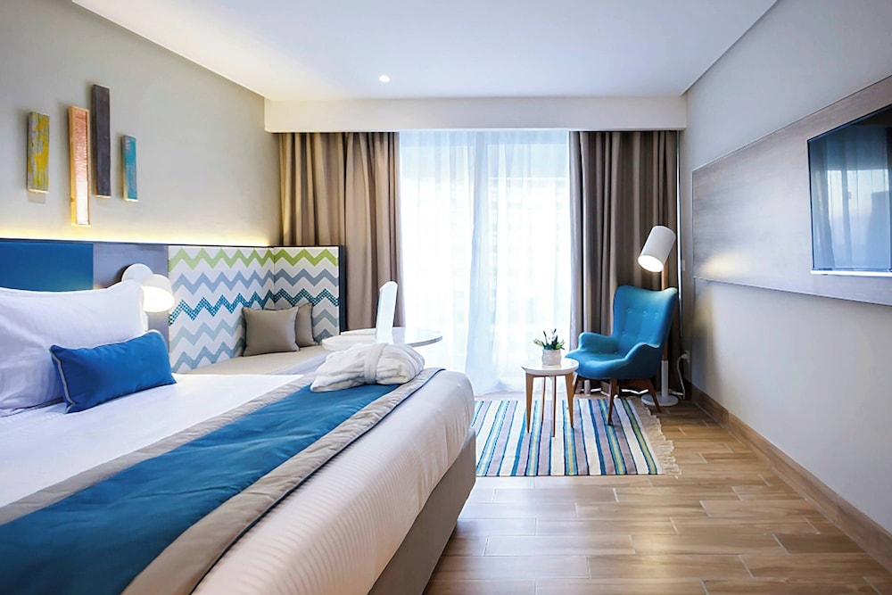 Executive Suite, 2 Bedrooms, Balcony