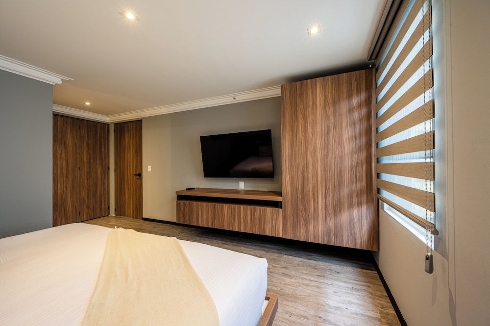 Deluxe Apartment, 2 Bedrooms - Photo 14