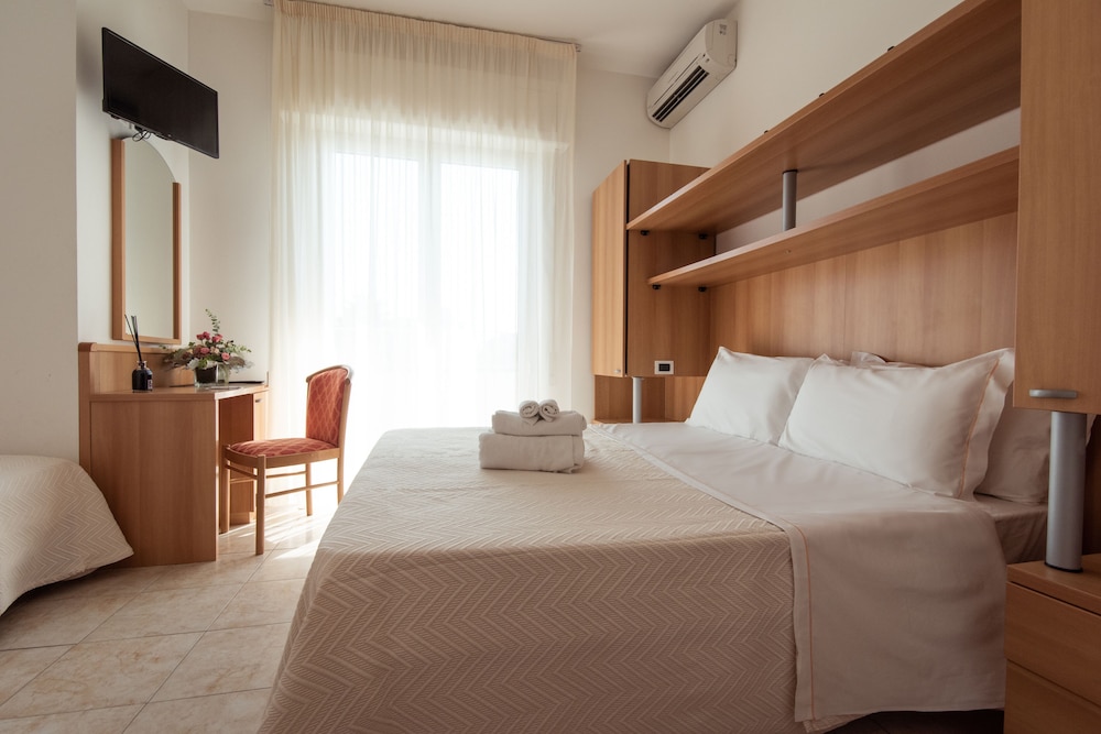 Comfort Triple Room photo 1