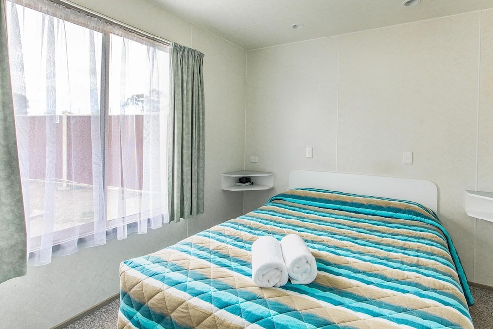 Superior 1 Bedroom Cabin